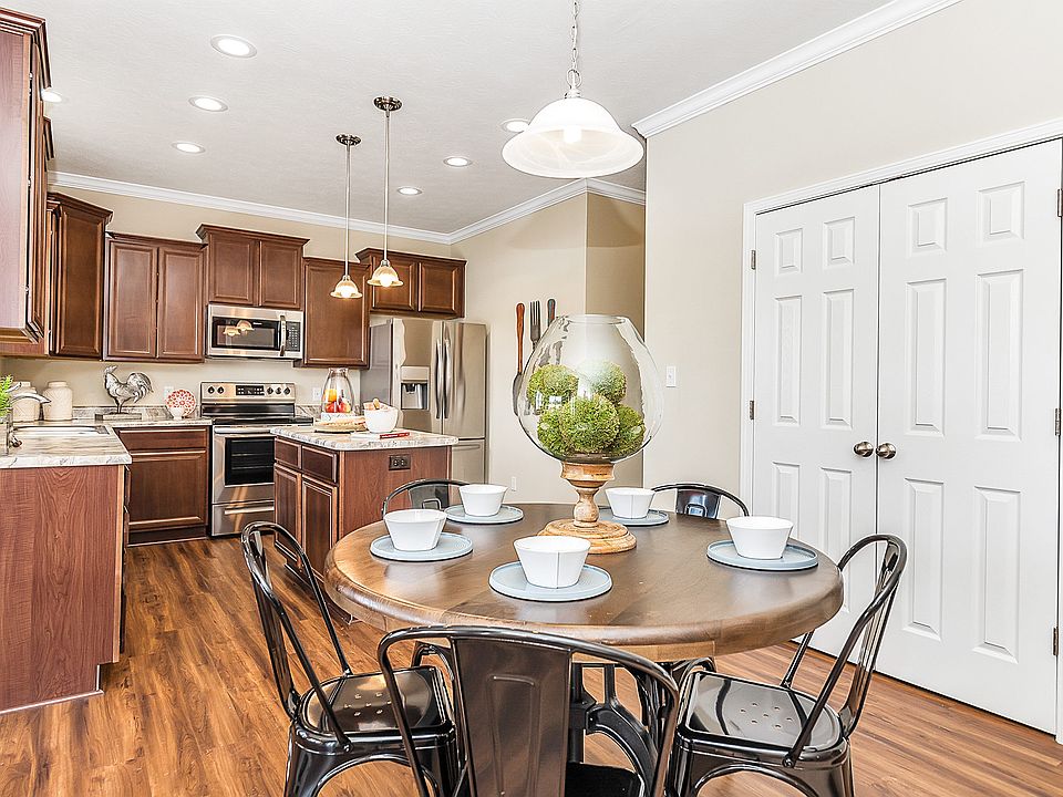 2nd image of 10035 Falls Canyon Ln