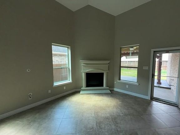 3rd image of 11607 Carisio Ct