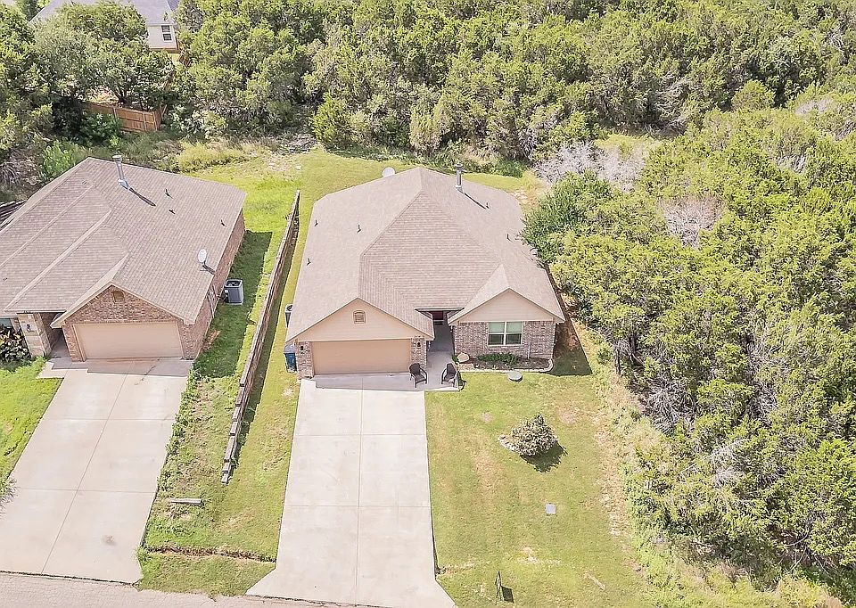 1st image of 2614 Creek Dr