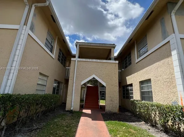 10204 Twin Lakes Dr #14-H, Coral Springs, FL 33071