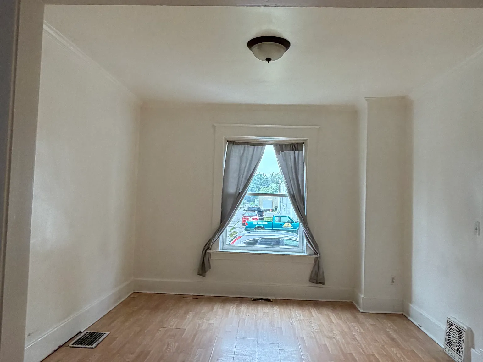 1415 Washington St — Photo 2