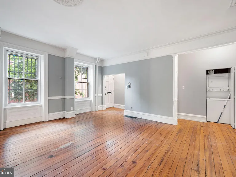 641 N 16th St #1R — Photo 9