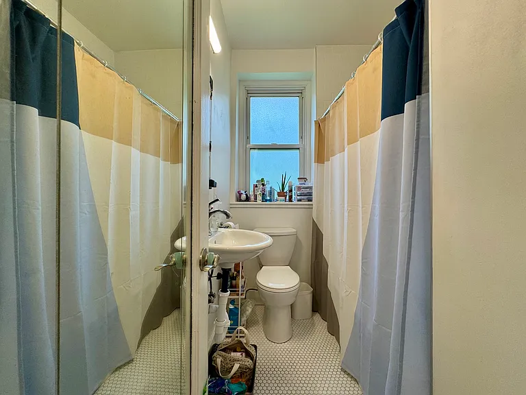 6655 Blakemore St #D — Photo 16
