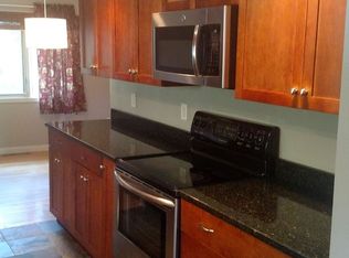 24 In Town Ter, Middletown, CT 06457