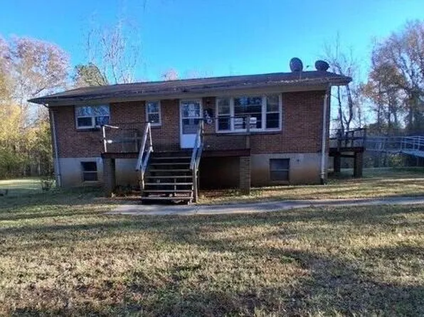 160 Oak Crest Rd, Danville, VA 24540