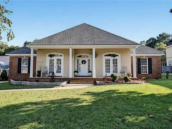 8737 Woodchester Ct, Mobile, AL 36619