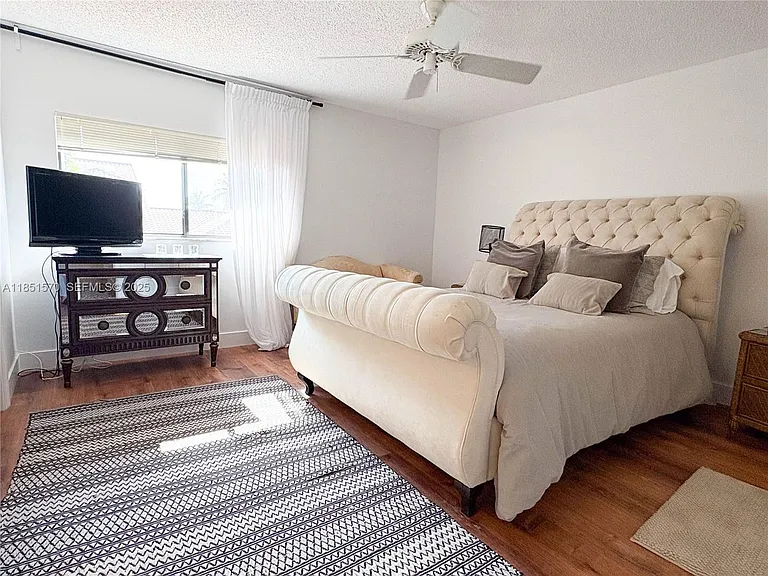 2530 Windsor Way Ct — Photo 14