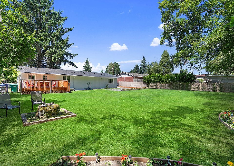 1st image of 18917 46th Ave W