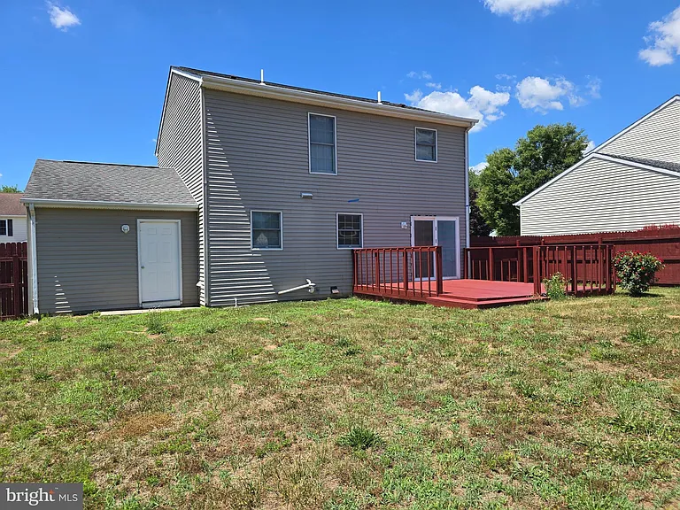 23 Lordship Ln — Photo 46