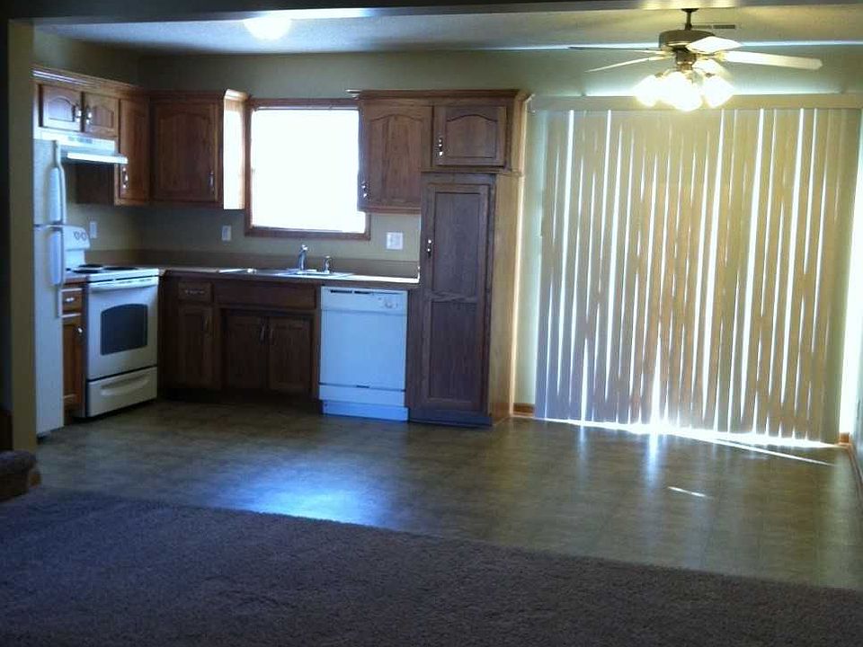 1st image of 1632 SW Highland Dr #13-C