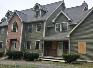 6 May Ln, Auburn, MA 01501