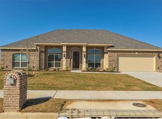 513 Ashbury Dr, Midlothian, TX 76065