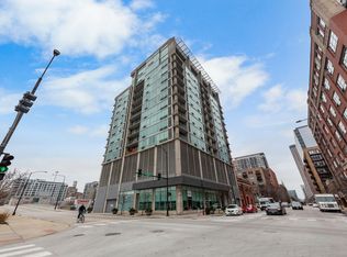 700 W Van Buren St APT 709, Chicago, IL 60607