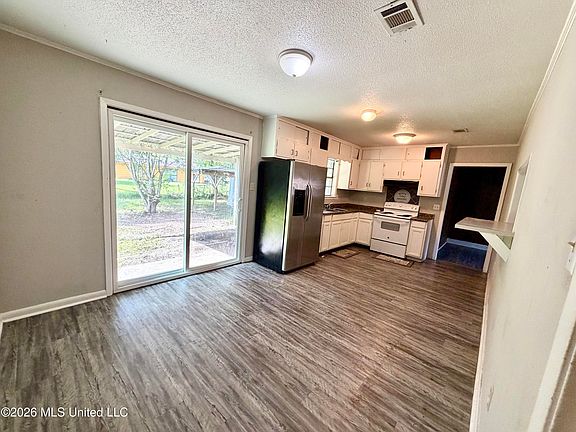 4th image of 2008 Clemson Cir