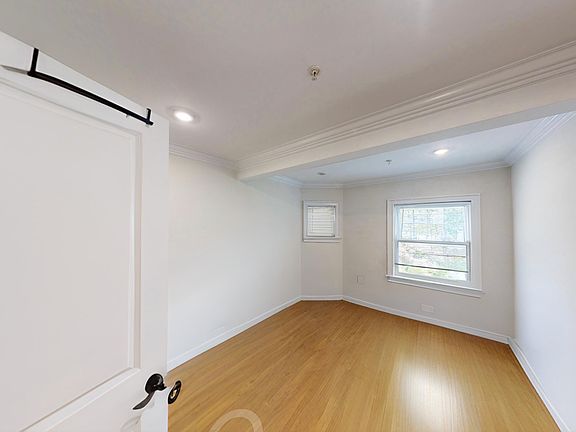 5th image of 62 Gordon St #L2