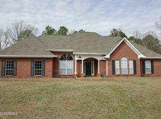 12445 Schamberville Ln, Collinsville, MS 39325