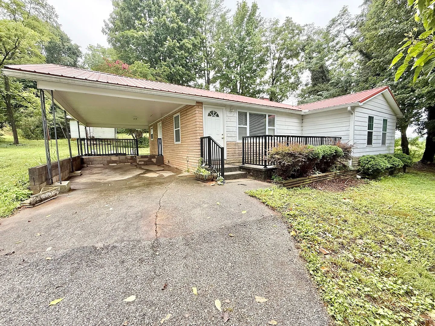 5222 Old Niles Ferry Road Maryville, TN 37801 — Photo 1