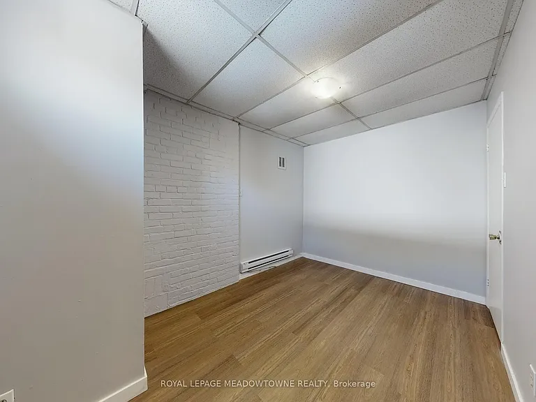 12 Wesleyan St #6 — Photo 14