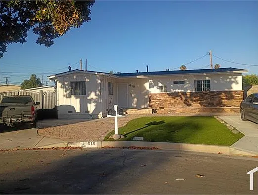 618 Anza Pl