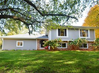 17947 Bluebird St NW, Andover, MN 55304