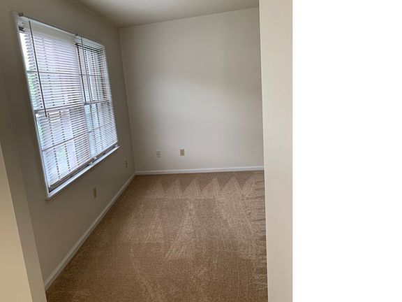 4th image of 164 Franklin Parke Ct