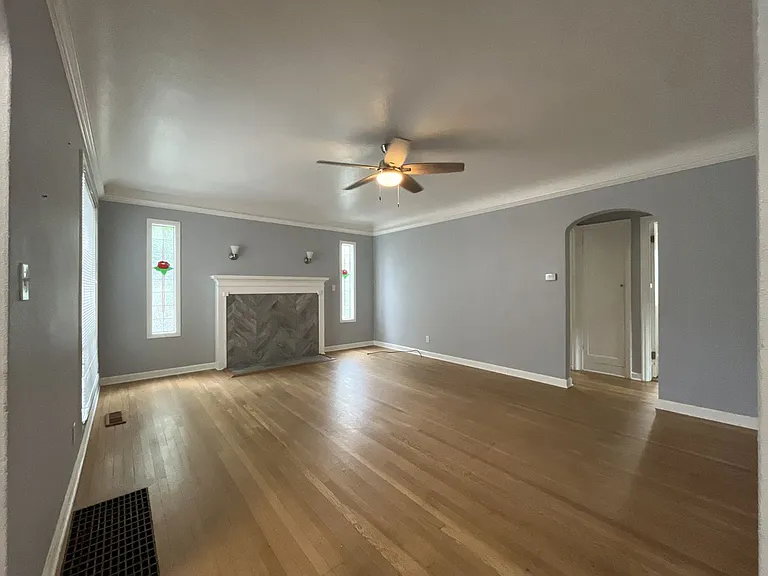 13208 NE Glisan St — Photo 16