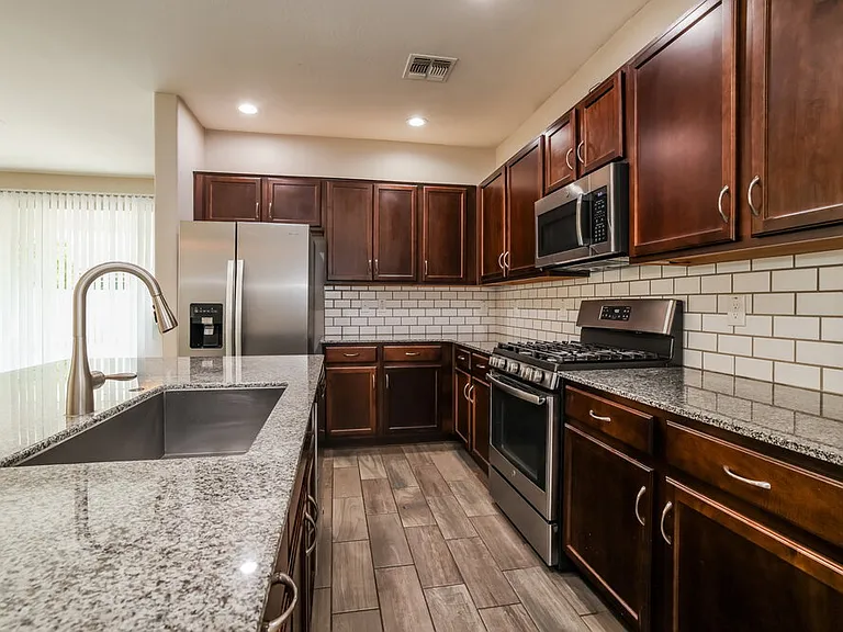 4150 W Ardmore Rd — Photo 7