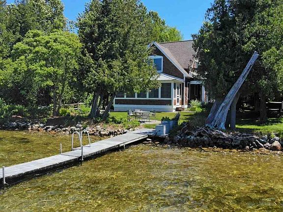 2nd image of 6774 Birchwood Dr