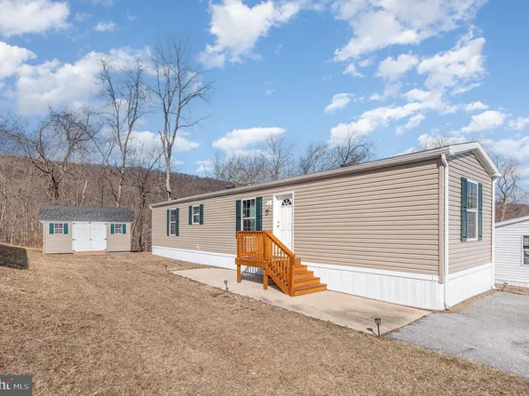 29 Saria Ln, Carlisle, PA 17015