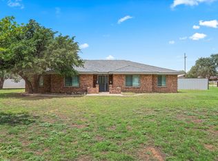 2922 Scown Dr, Denver City, TX 79323