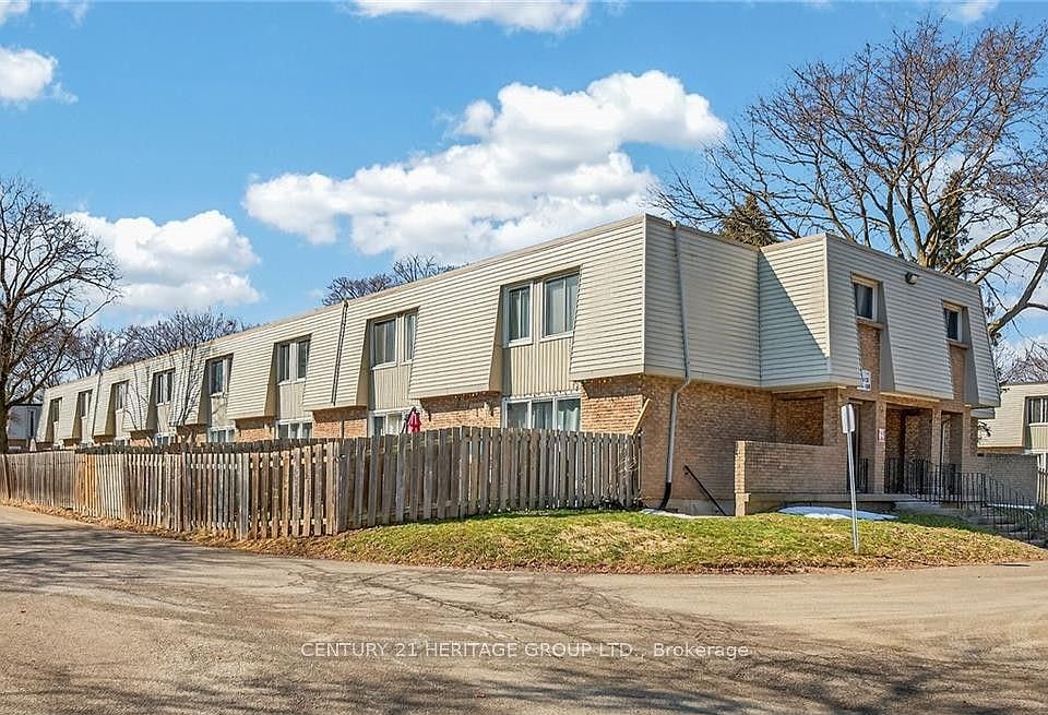 1st image of 17 Old Pine Trl #182