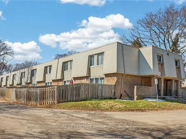 17 Old Pine Trl #182, Saint Catharines, ON L2M 6P9