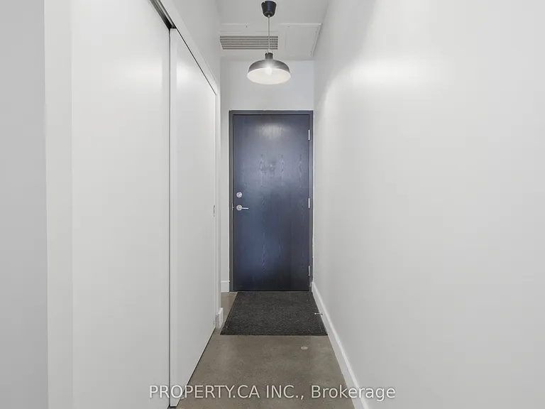 233 Carlaw Ave #325 — Photo 17