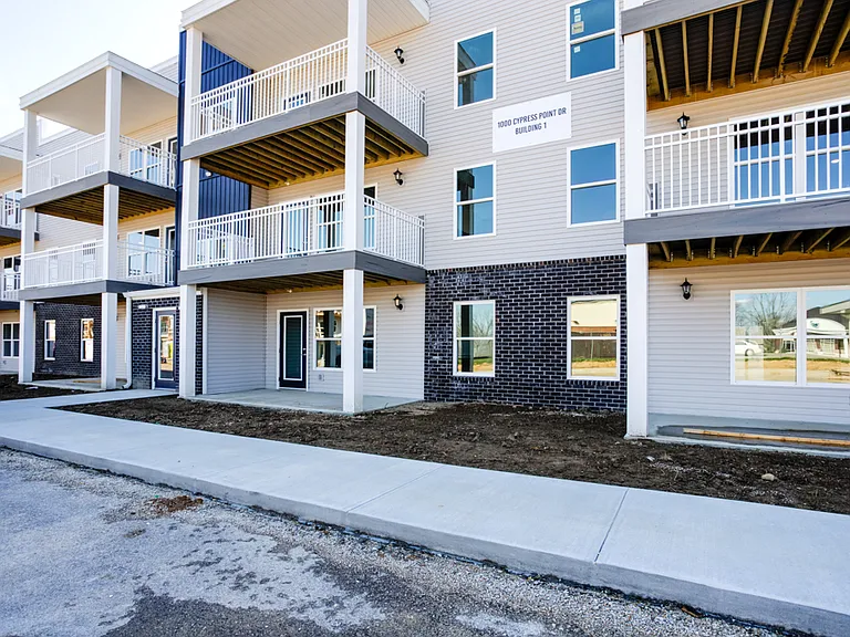 Cypress Point Apartments — Photo 60