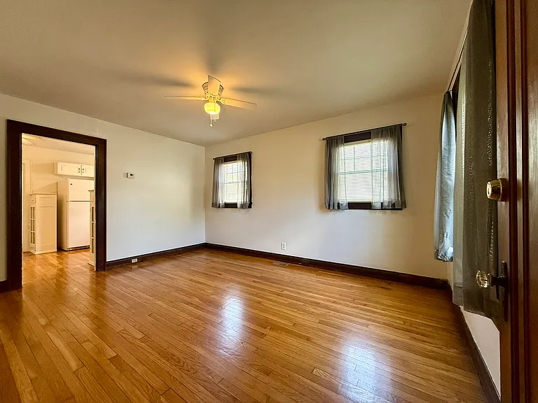 1104 Ellison Ave — Photo 4