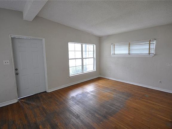4th image of 2112 E Concord St