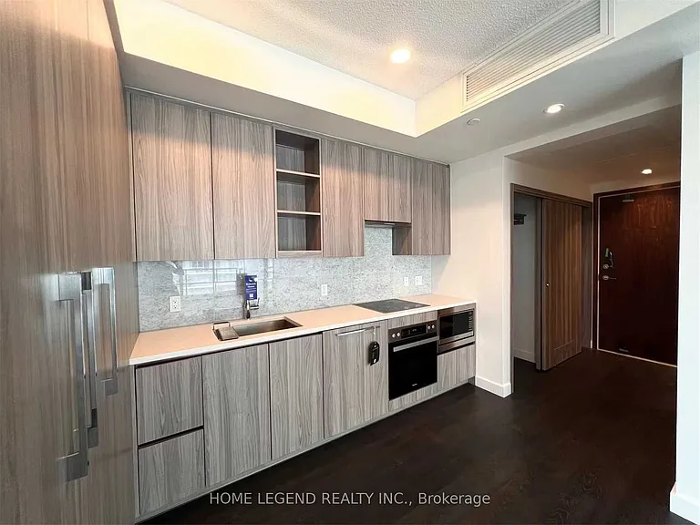 95 McMahon Dr #802 — Photo 13
