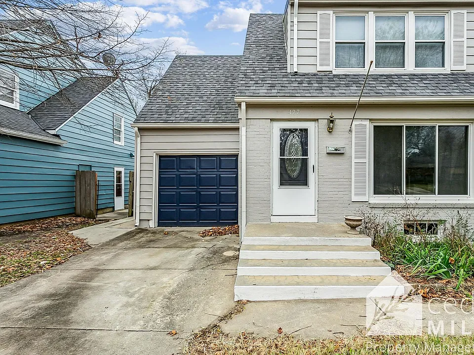427 N Harding Ave
