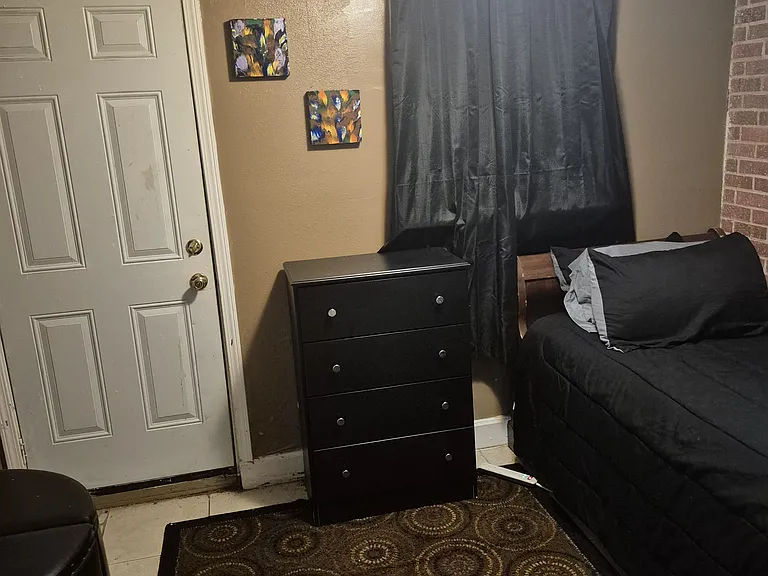 3600 Lancaster St — Photo 18