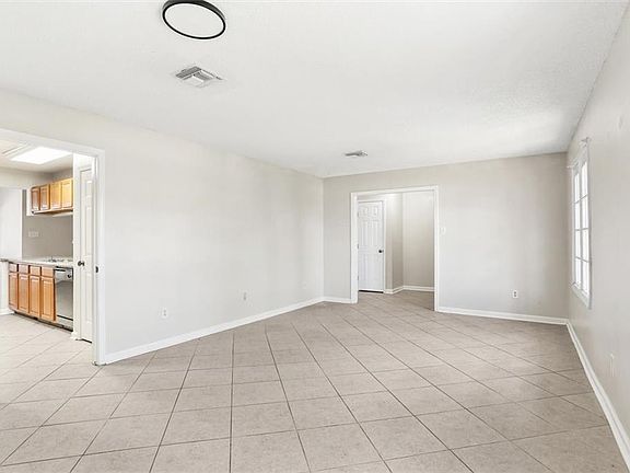 4th image of 5013 Jeannette Dr