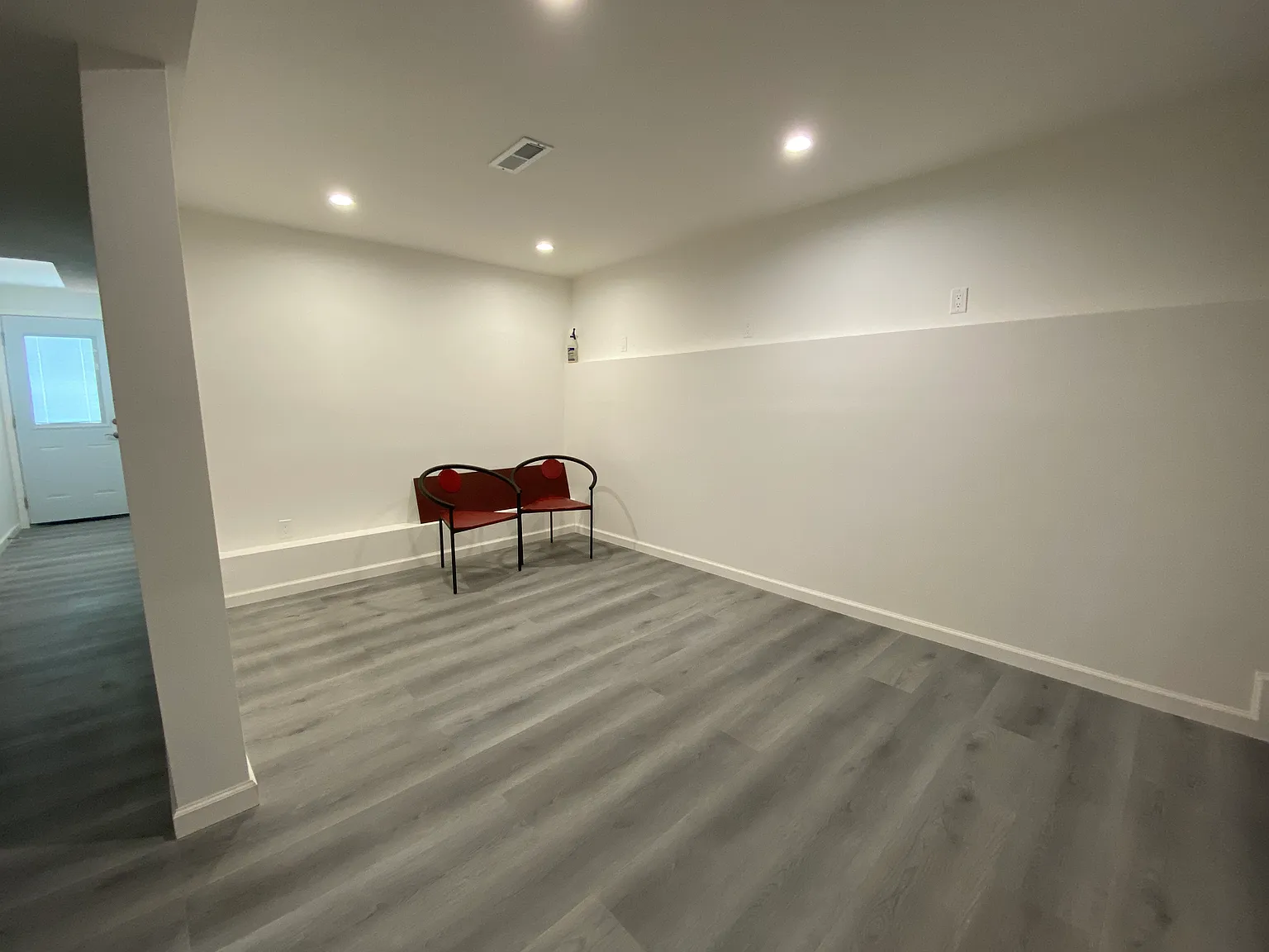 3 bed, 1.5 bath, 850 sqft, $3,500 — Photo 2