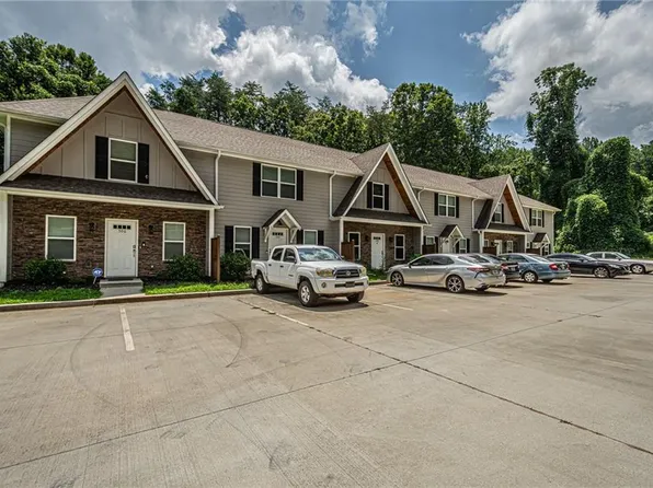 502 Wimpy Mill Rd, Dahlonega, GA 30533