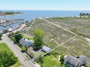 485 Whitfield St, Guilford, CT 06437
