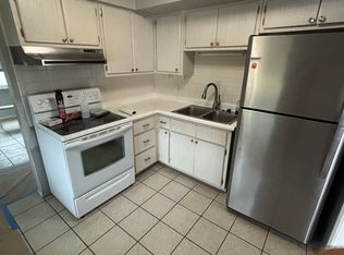 499 36th St SE Unit B, Largo, FL 33771