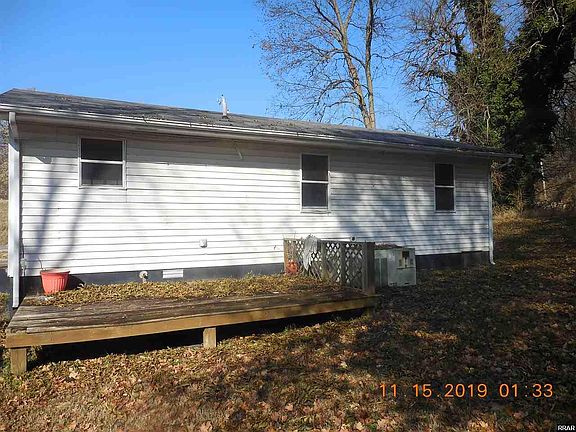 4th image of 808 Steve Fields Dr