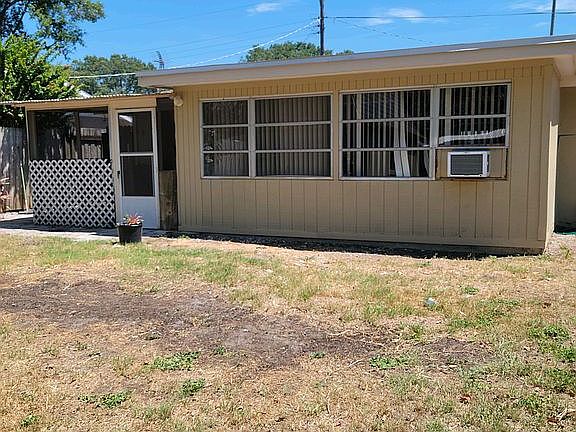 4th image of 4599 Parnell Dr