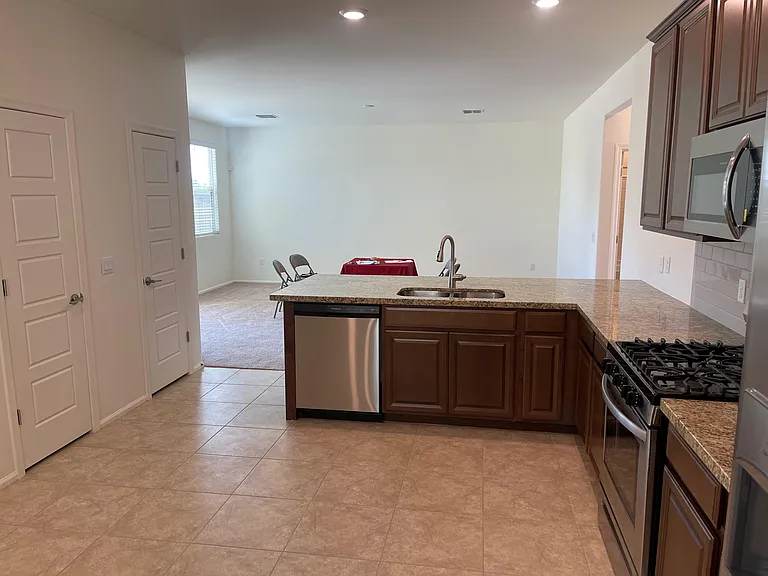 4883 E Bright Wash Way — Photo 3