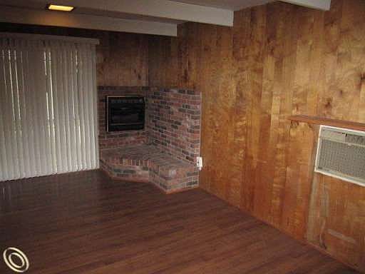 5th image of 21290 Midway Ave
