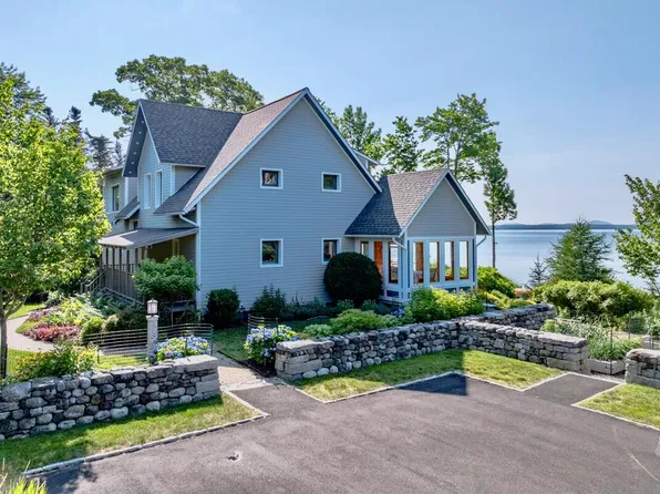 11 Goldfinch Lane, Surry, ME 04684