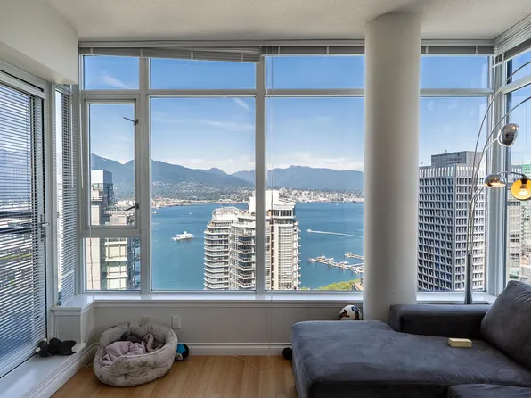 1211 Melville St #2905, Vancouver, BC V6E 0A7